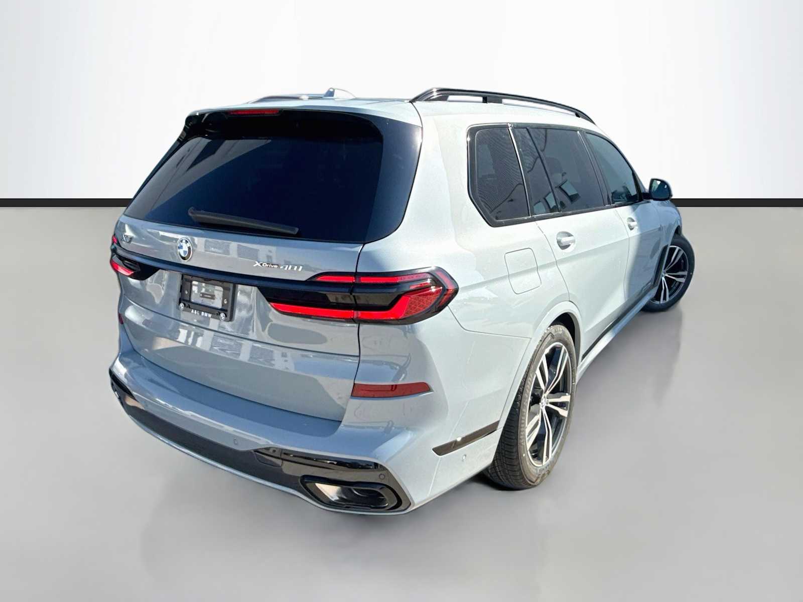 New 2027 BMW X7 xDrive40i SUV