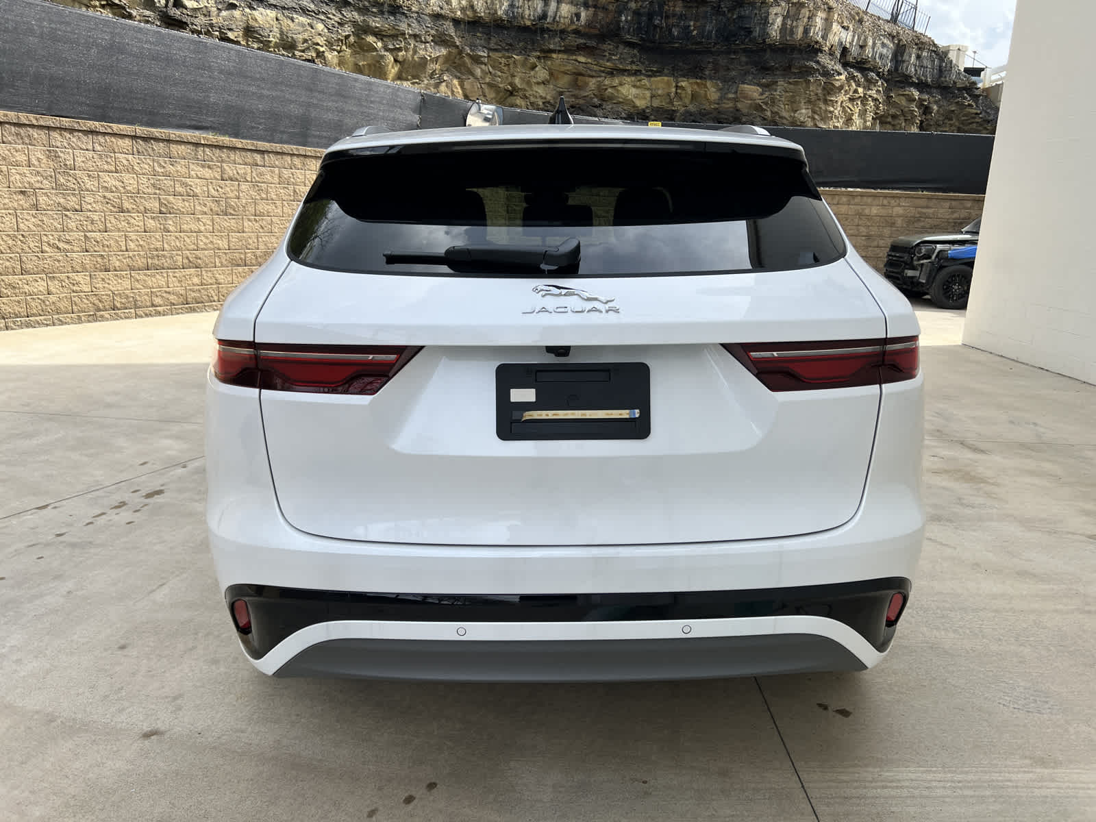 2025 Jaguar F-PACE P250 R-Dynamic S photo 4