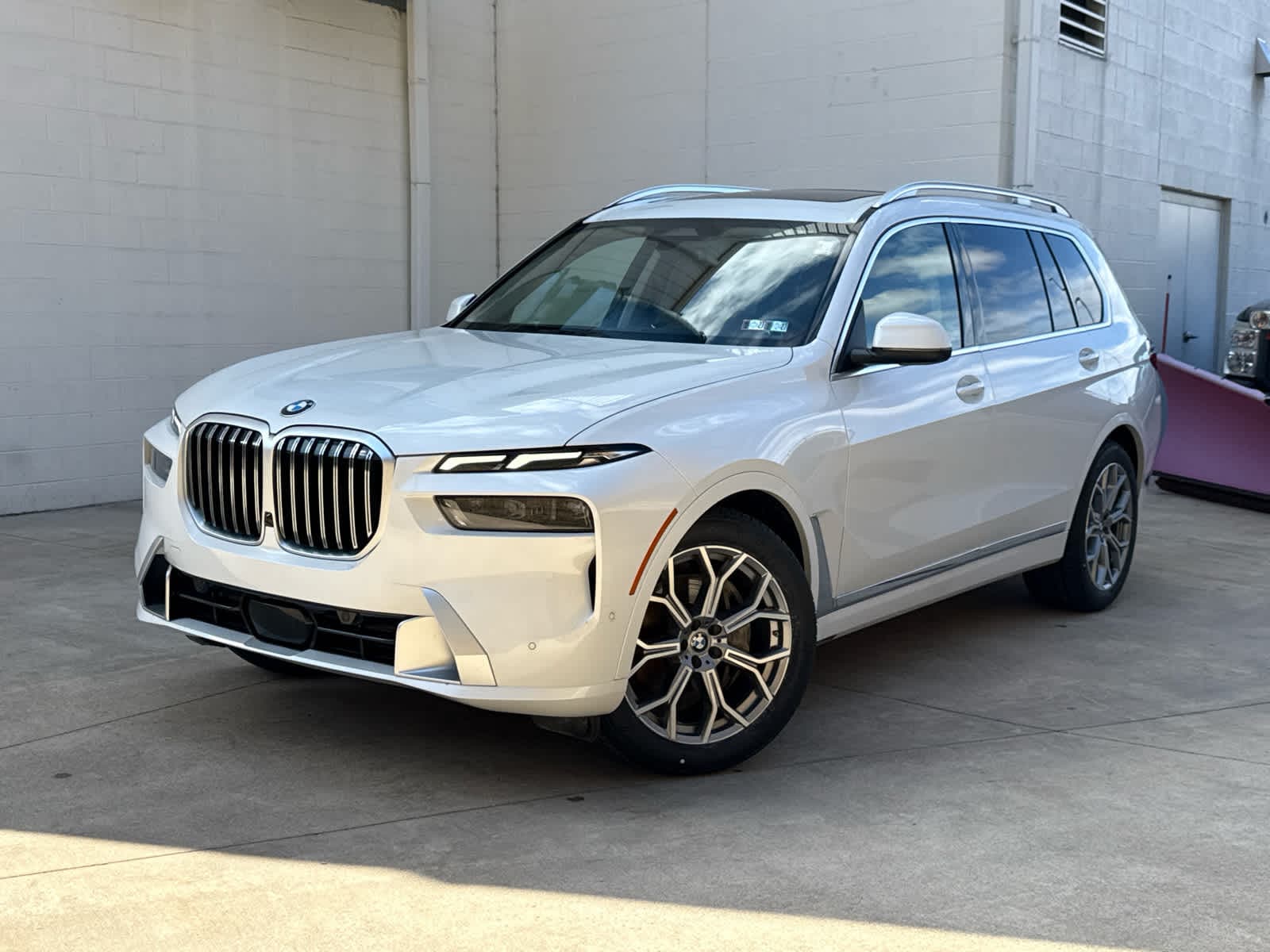 2023 BMW X7