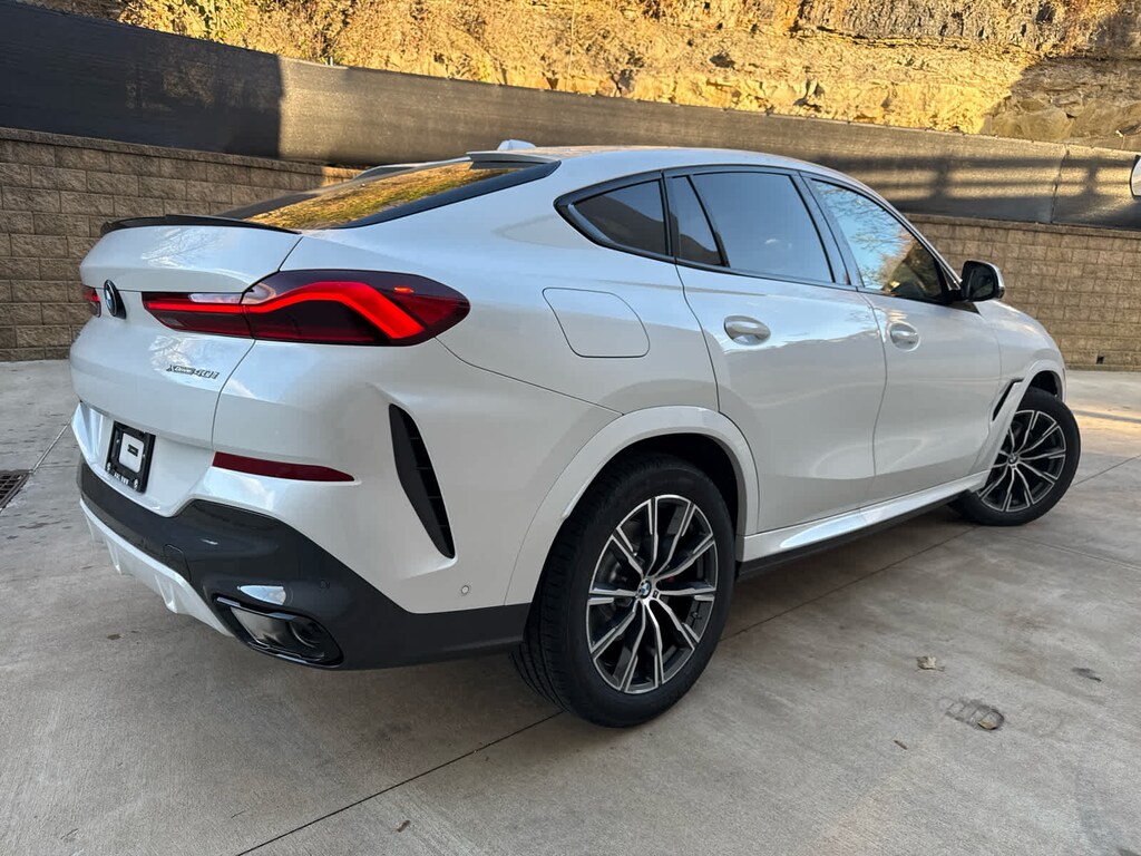New 2026 BMW X6 xDrive40i SUV