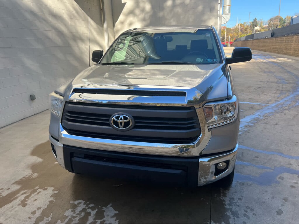Used 2015 Toyota Tundra SR5 5.7L V8 Truck CrewMax