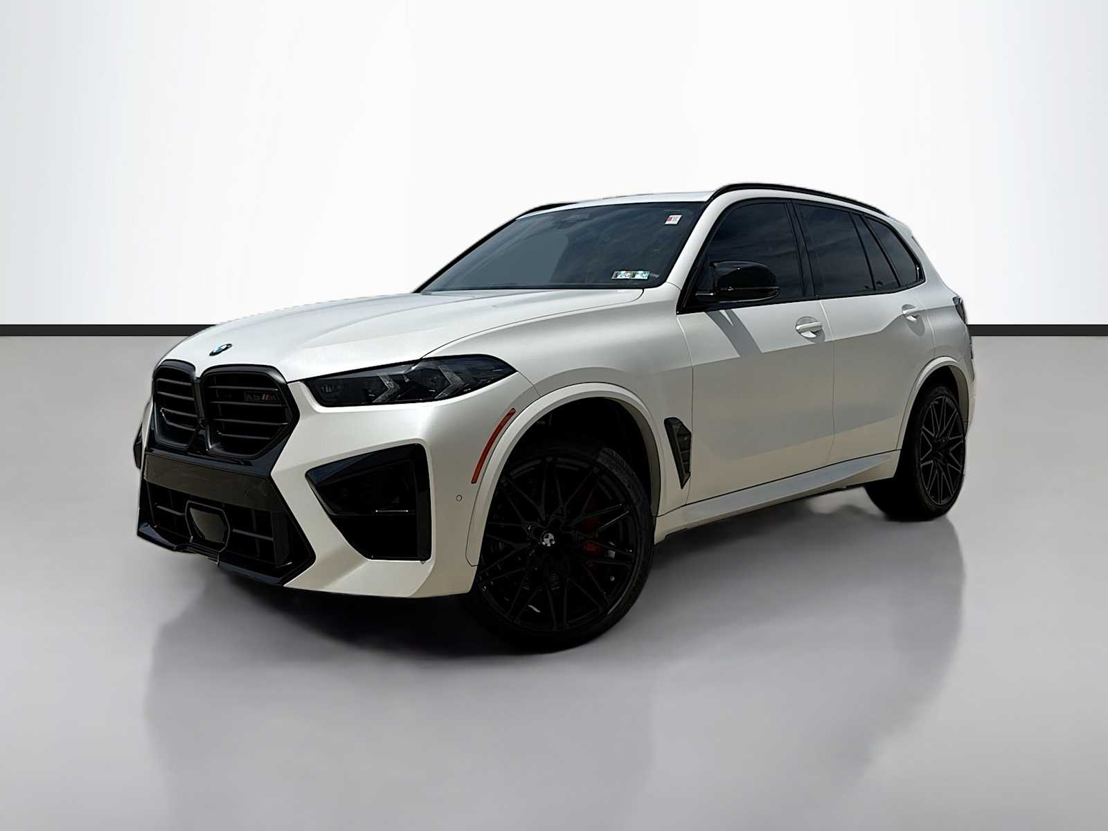 2025 BMW X5 M Competition's photo