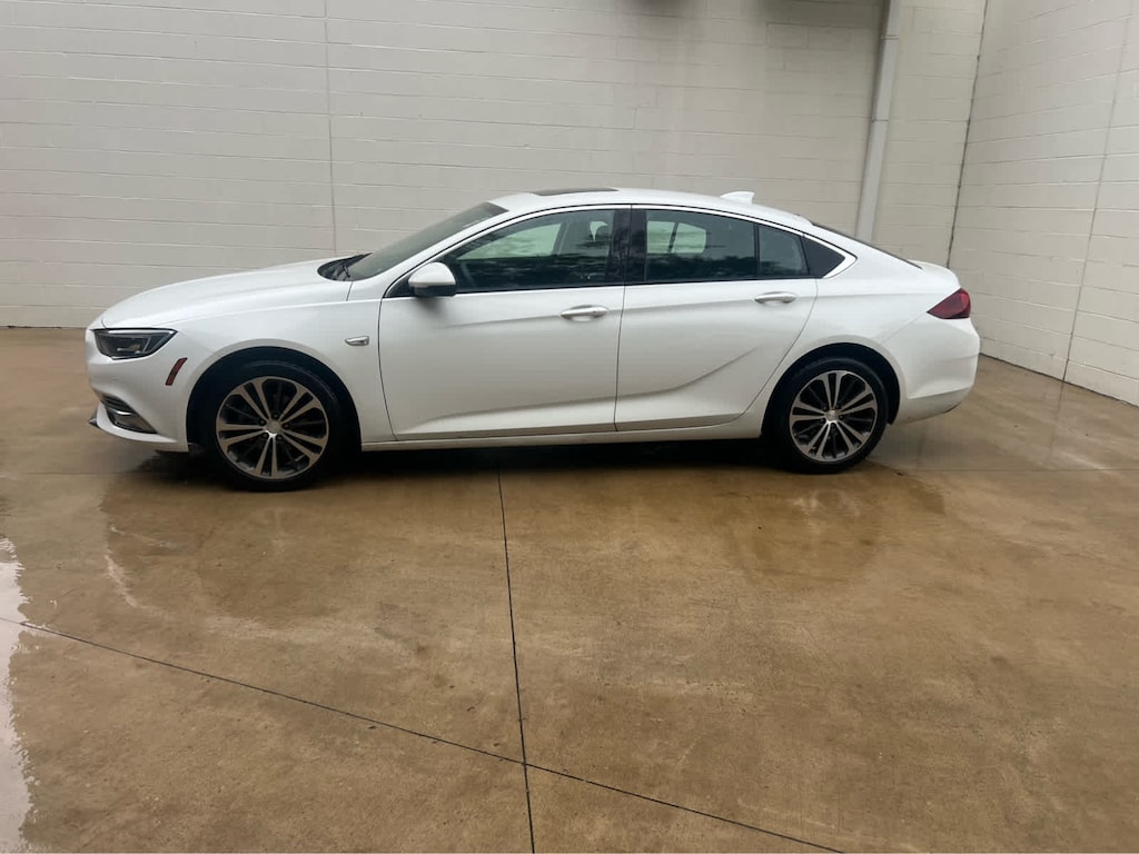 Used 2019 Buick Regal Sportback Essence Hatchback