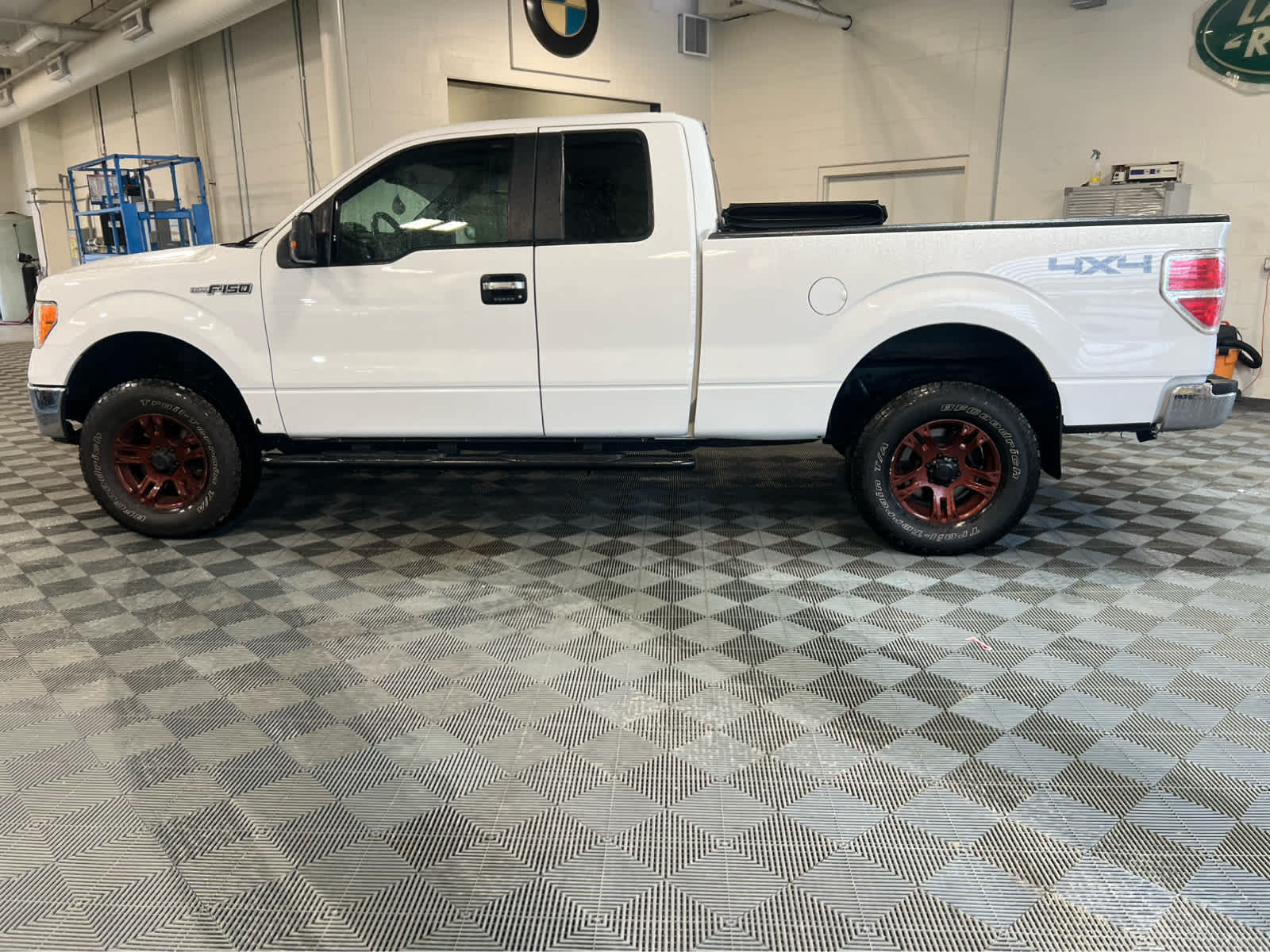2013 Ford F-150 XLT 4x4 SuperCab 145-in's photo