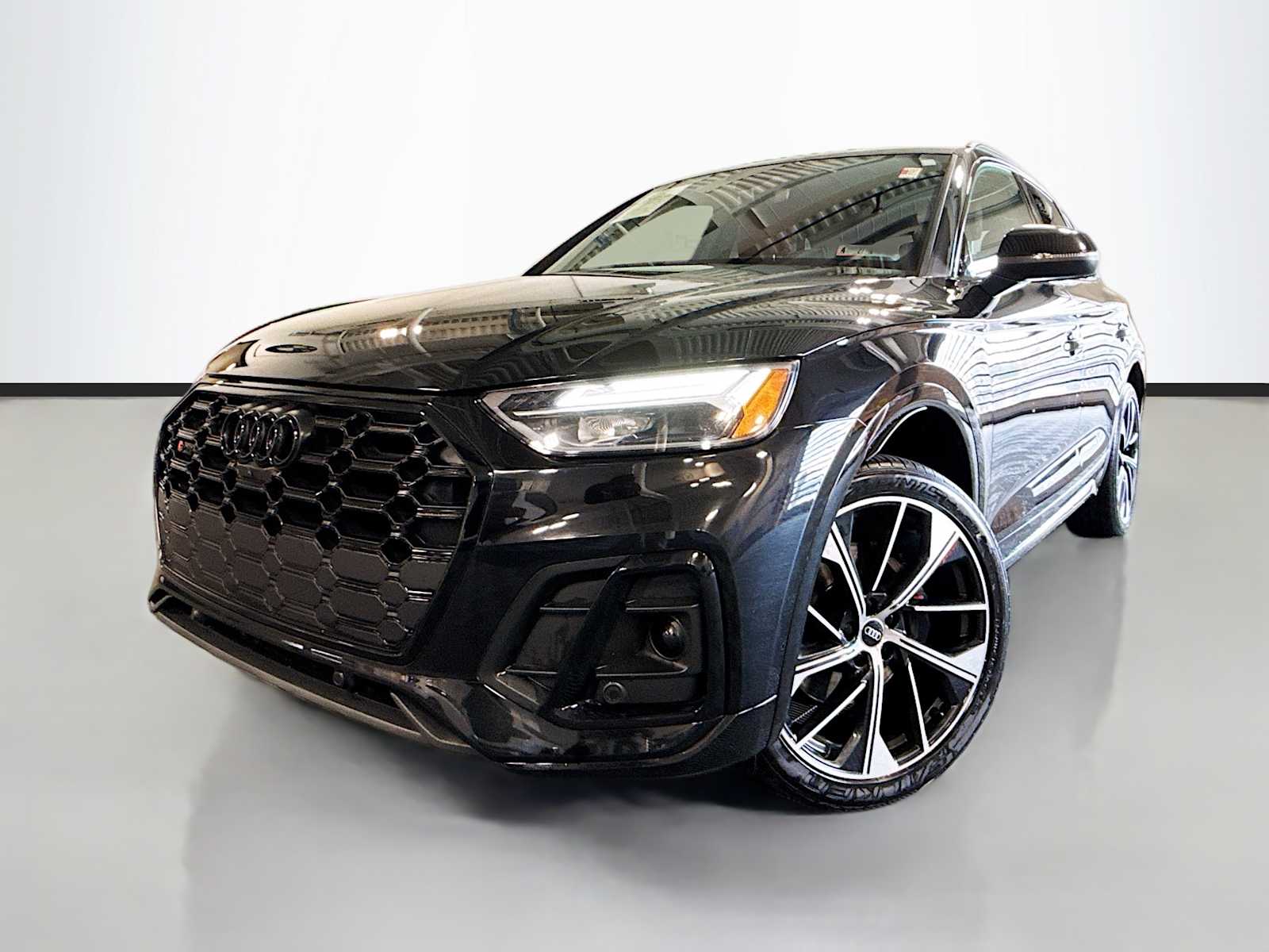 2024 Audi SQ5 Premium Plus's photo