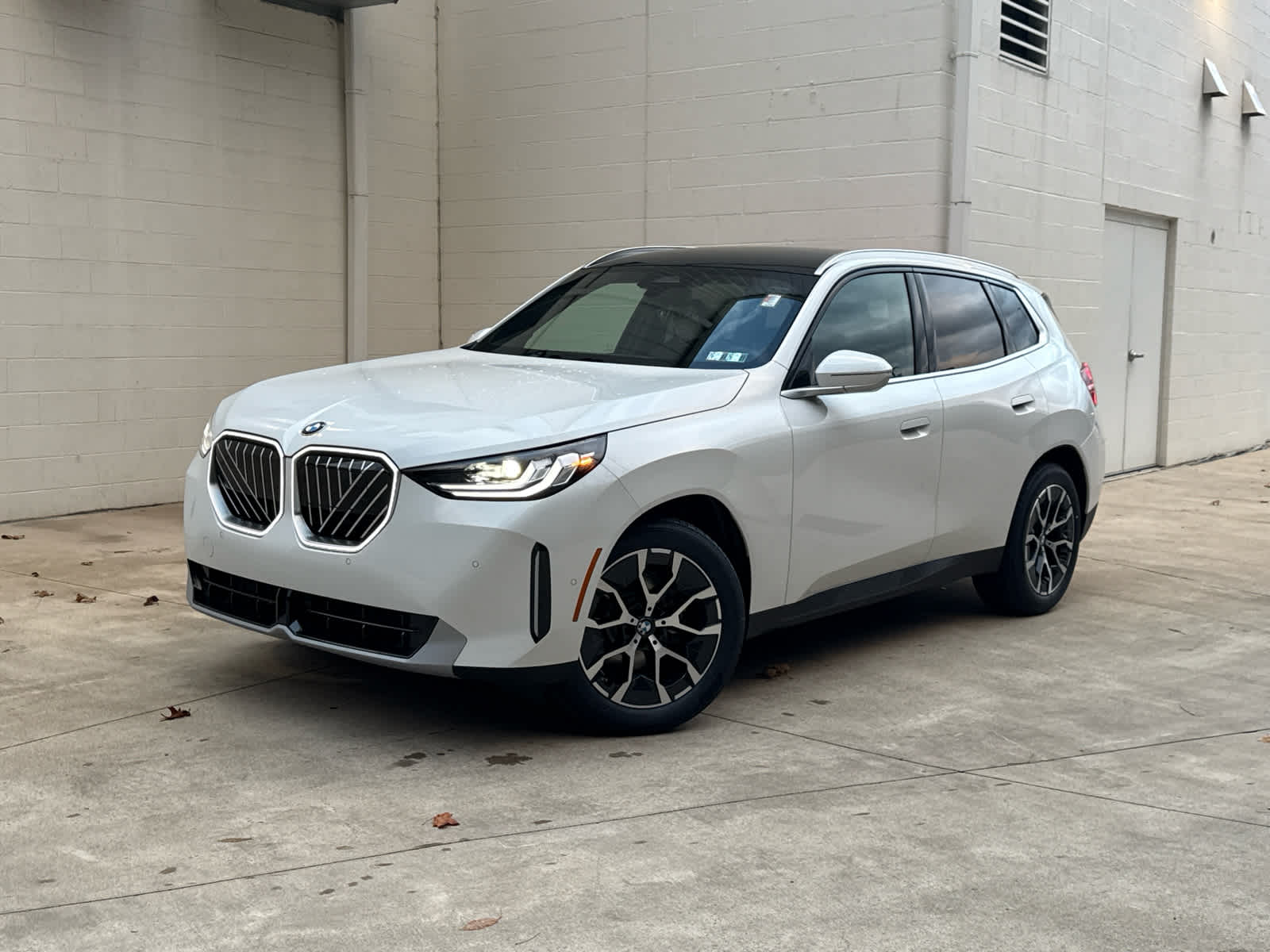 2026 BMW X3 30's photo