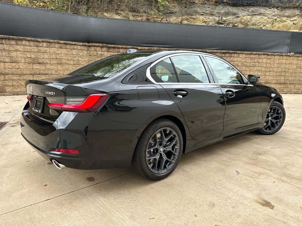 New 2026 BMW 330i xDrive NA Sedan