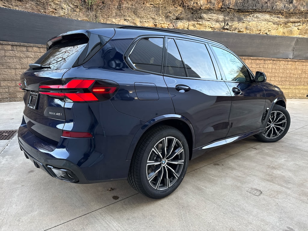 New 2026 BMW X5 xDrive40i SUV