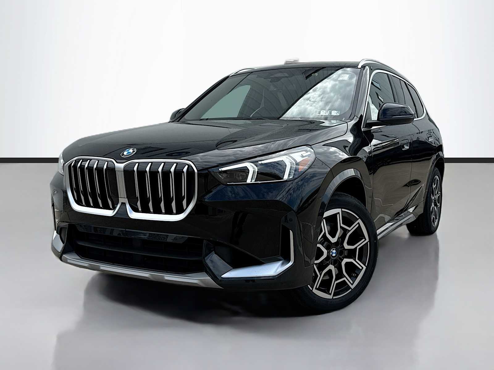 2026 BMW X1 xDrive28i's photo