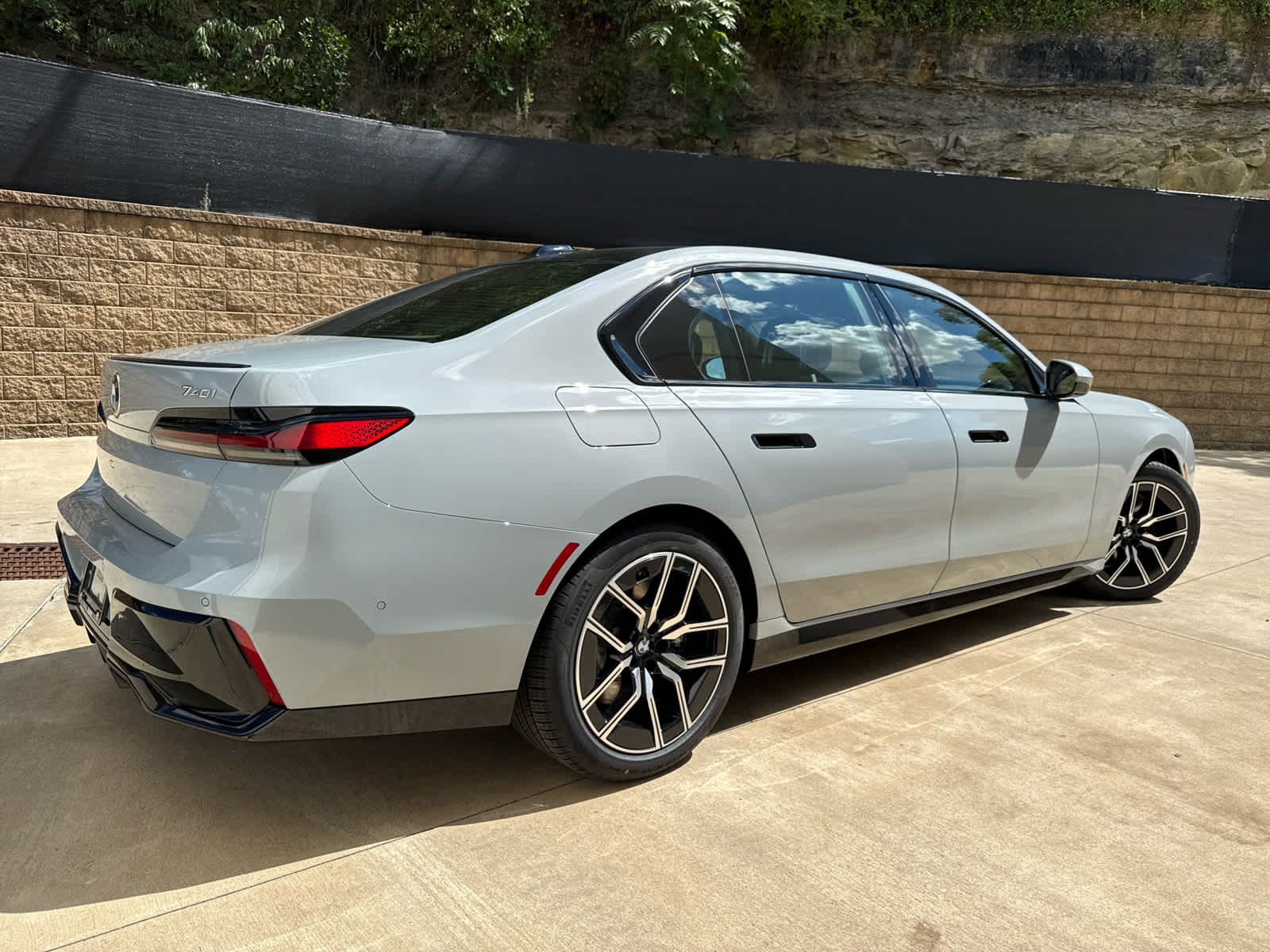 2026 Bmw 740i xDrive photo 3