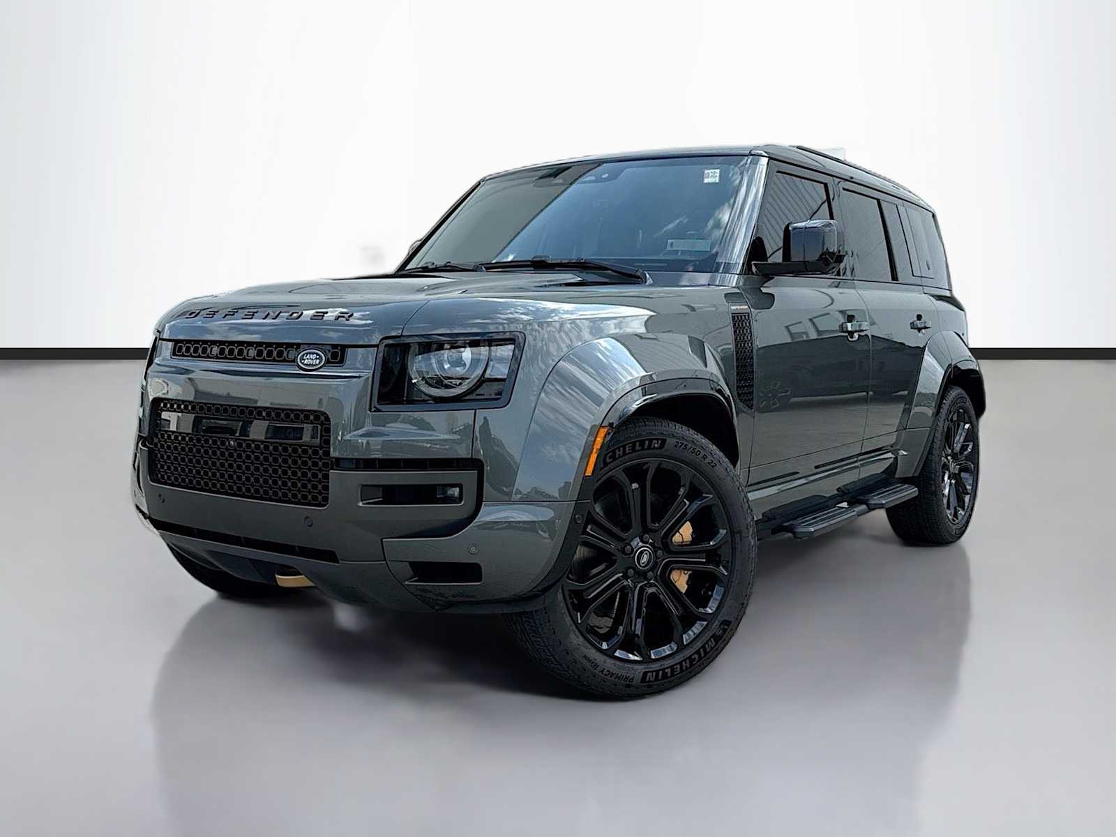 2025 Land Rover Defender 110 Octa Edition One P635's photo
