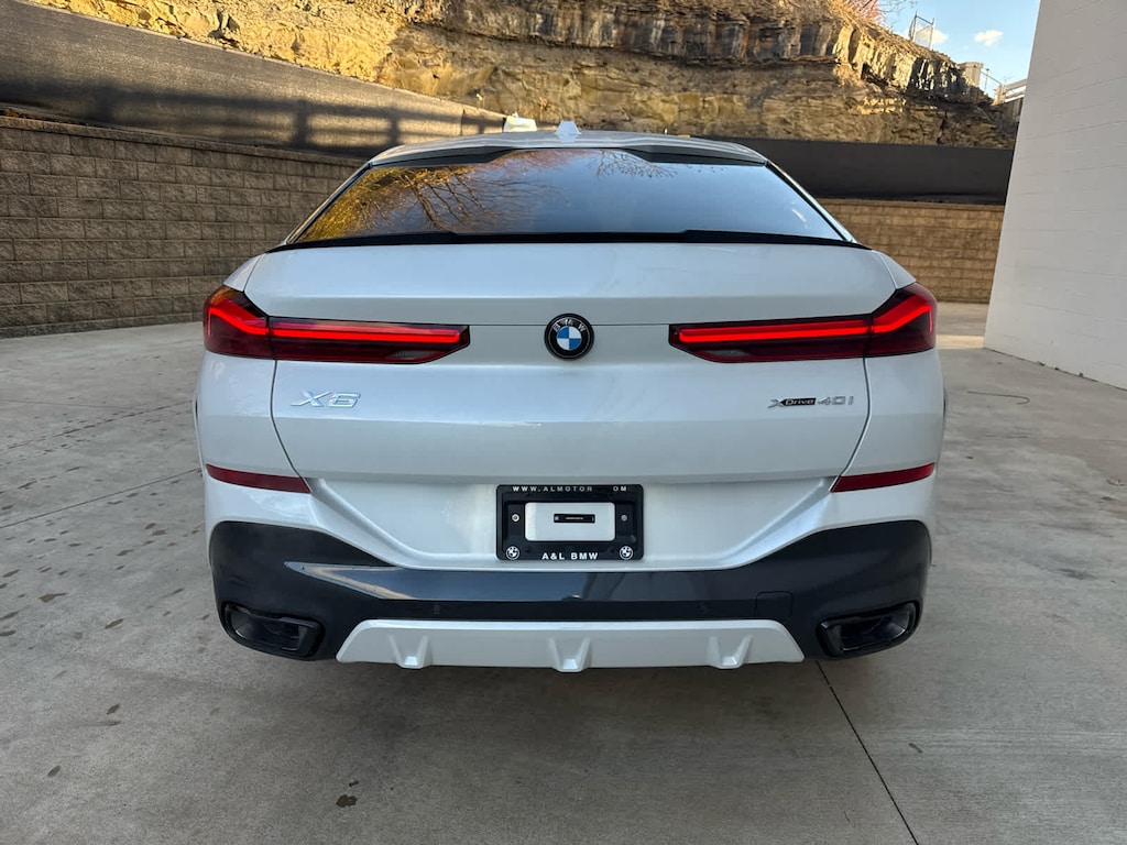 New 2026 BMW X6 xDrive40i SUV