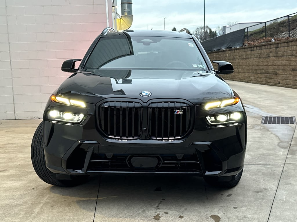 New 2026 BMW X7 M60i SUV