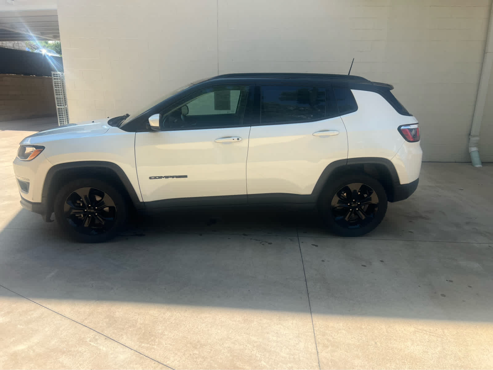 2020 Jeep Compass Latitude photo 2