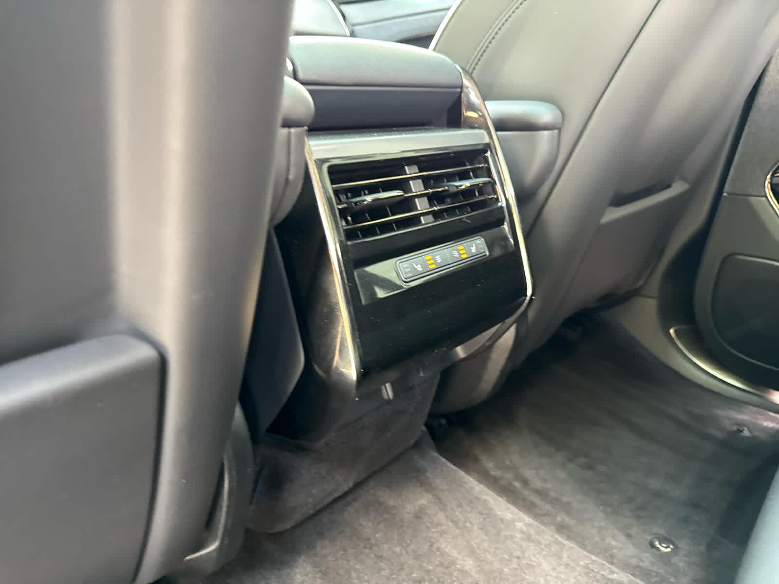 2024 Land Rover Range Rover Sport SE - Photo 16