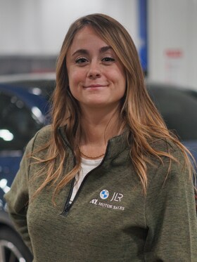 Staff member Jess Gardner from ID_bf048afb923b