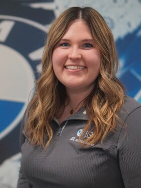 Staff member Maura Bogler from ID_211d0e230abd