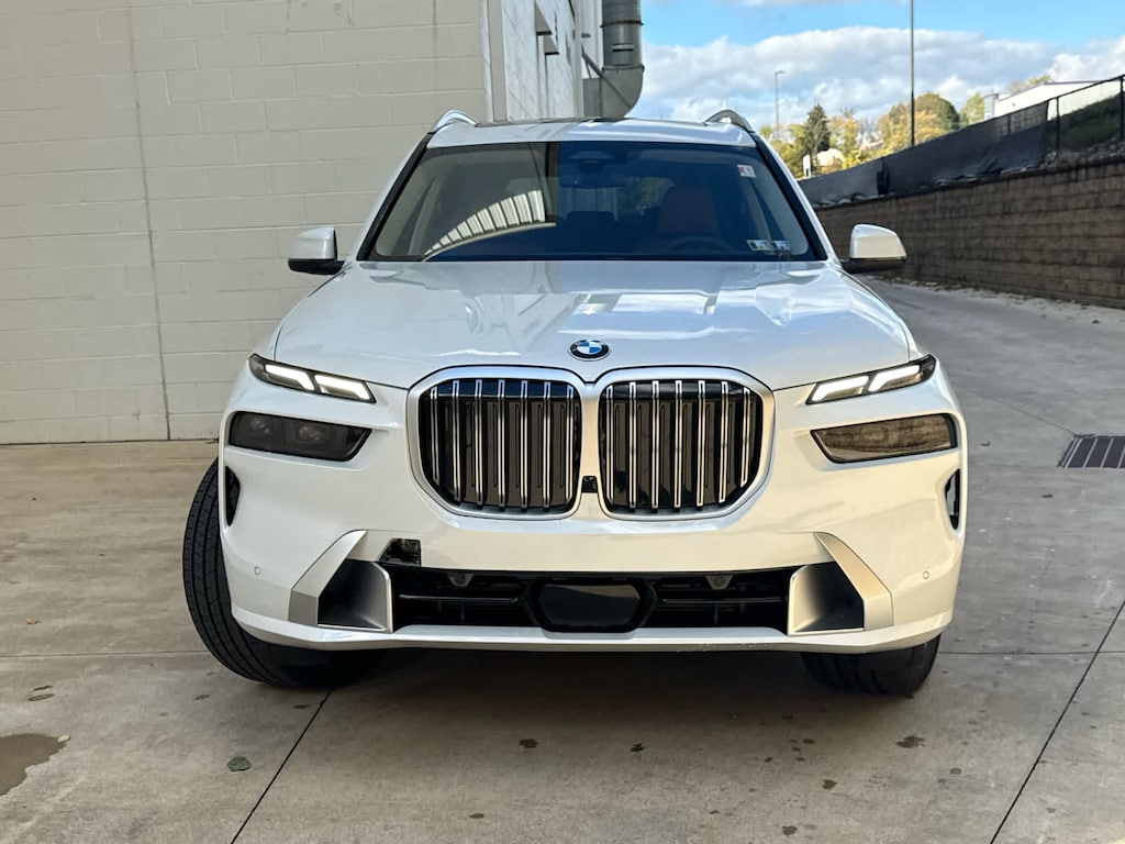 New 2026 BMW X7 xDrive40i SUV