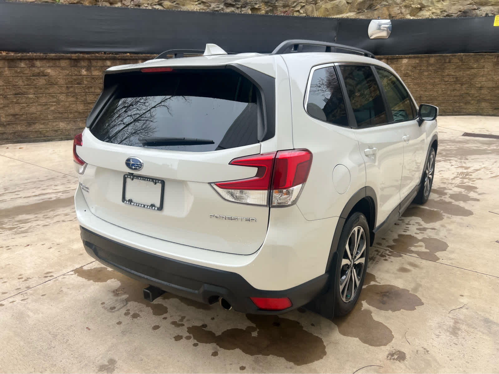 2022 Subaru Forester Limited photo 2