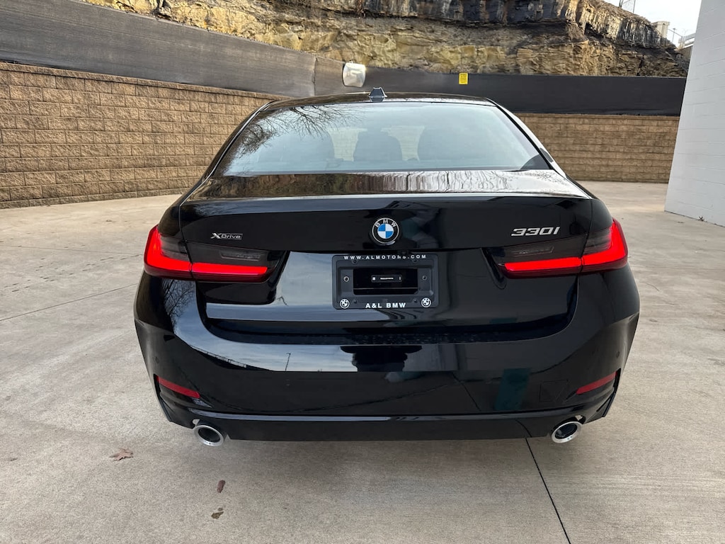 New 2026 BMW 330i xDrive Sedan
