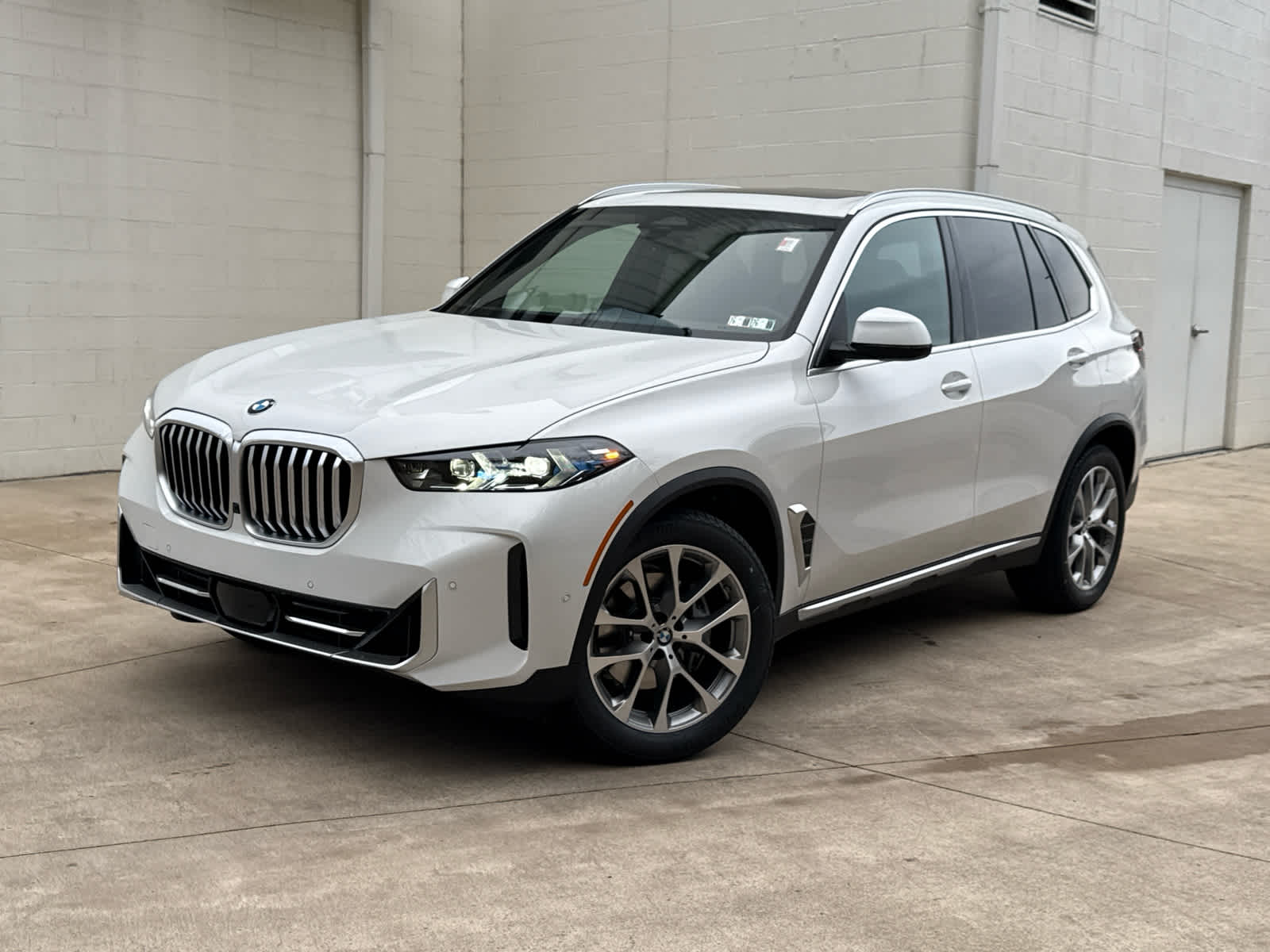 2026 BMW X5 40i's photo