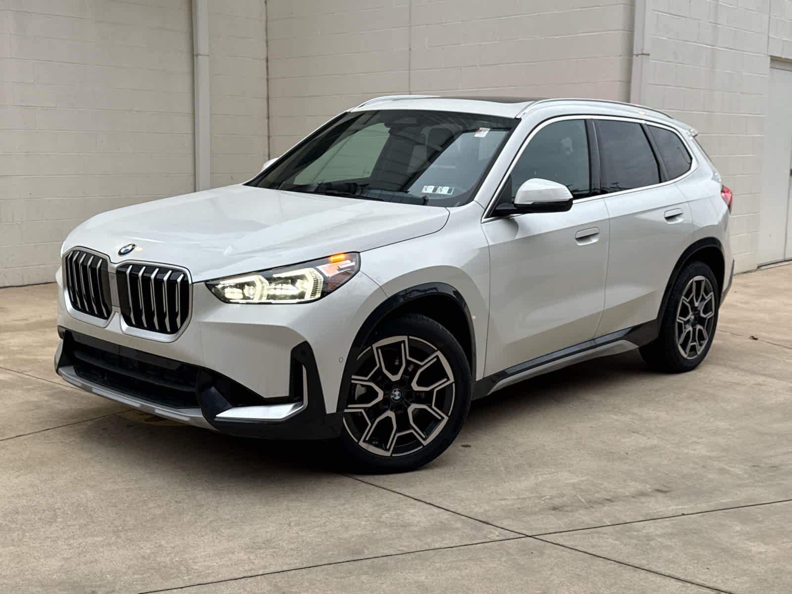 2026 BMW X1 Base's photo