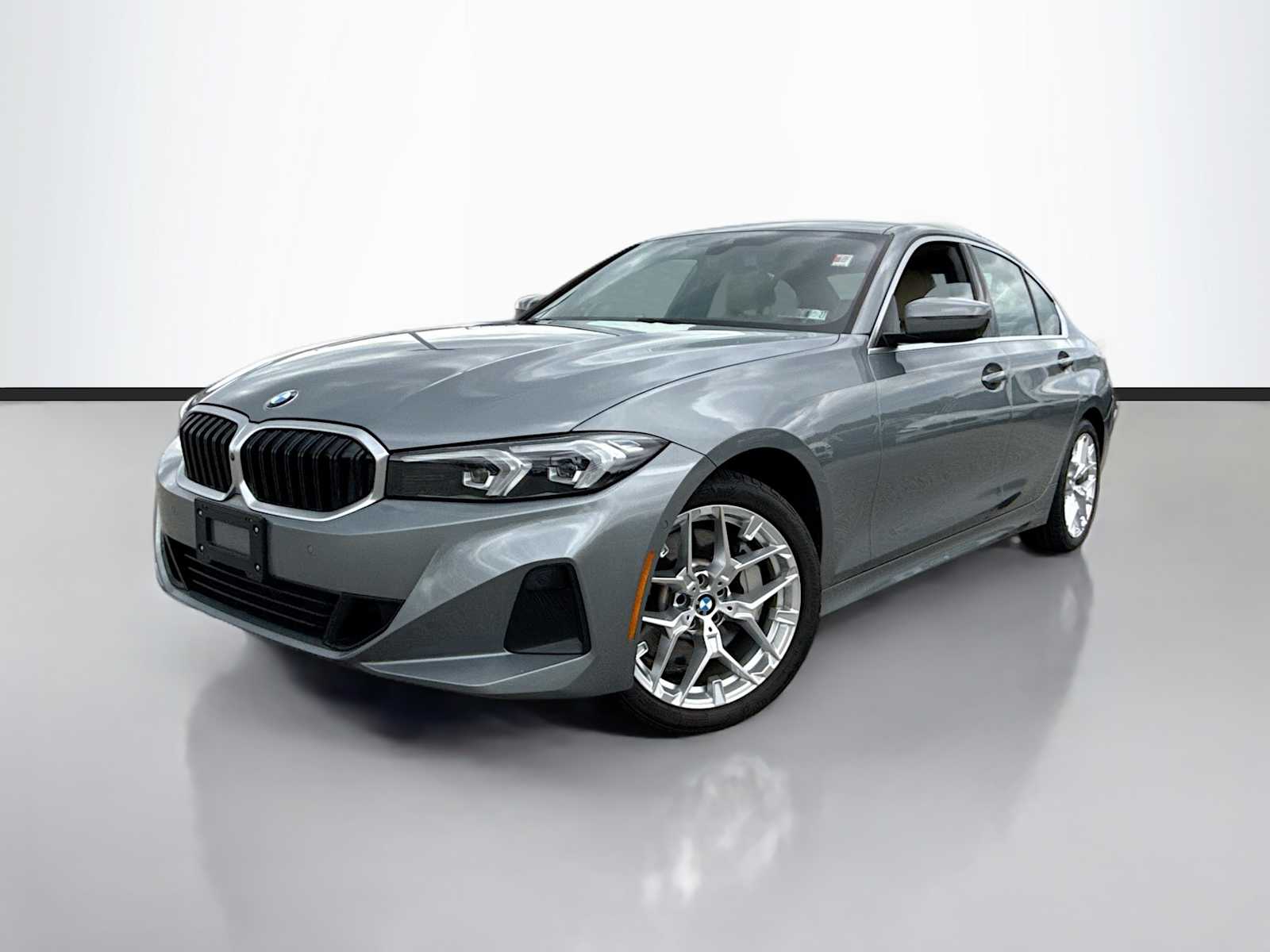 2025 BMW 3 Series 330i xDrive Sedan's photo