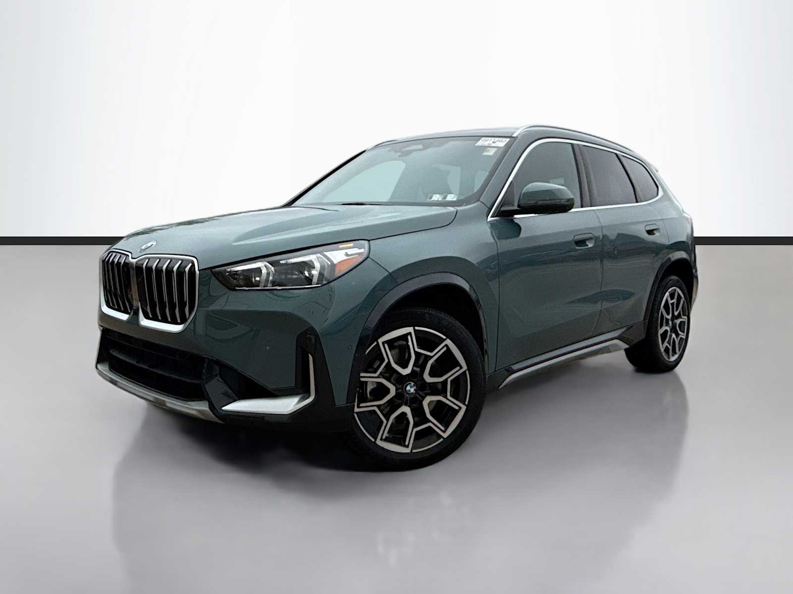 2026 BMW X1 xDrive28i's photo