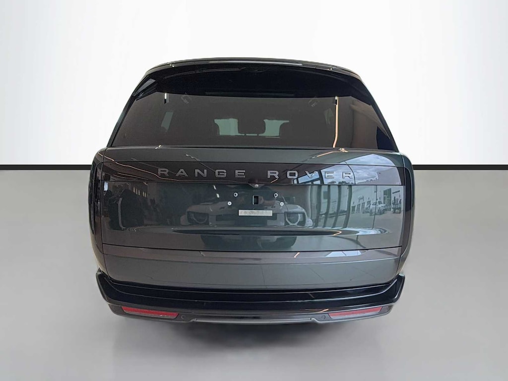 Certified 2025 Land Rover Range Rover P400 SE SUV