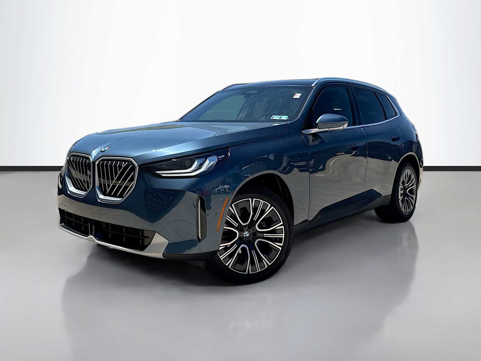 2026 BMW X3 30 XDRIVE's photo