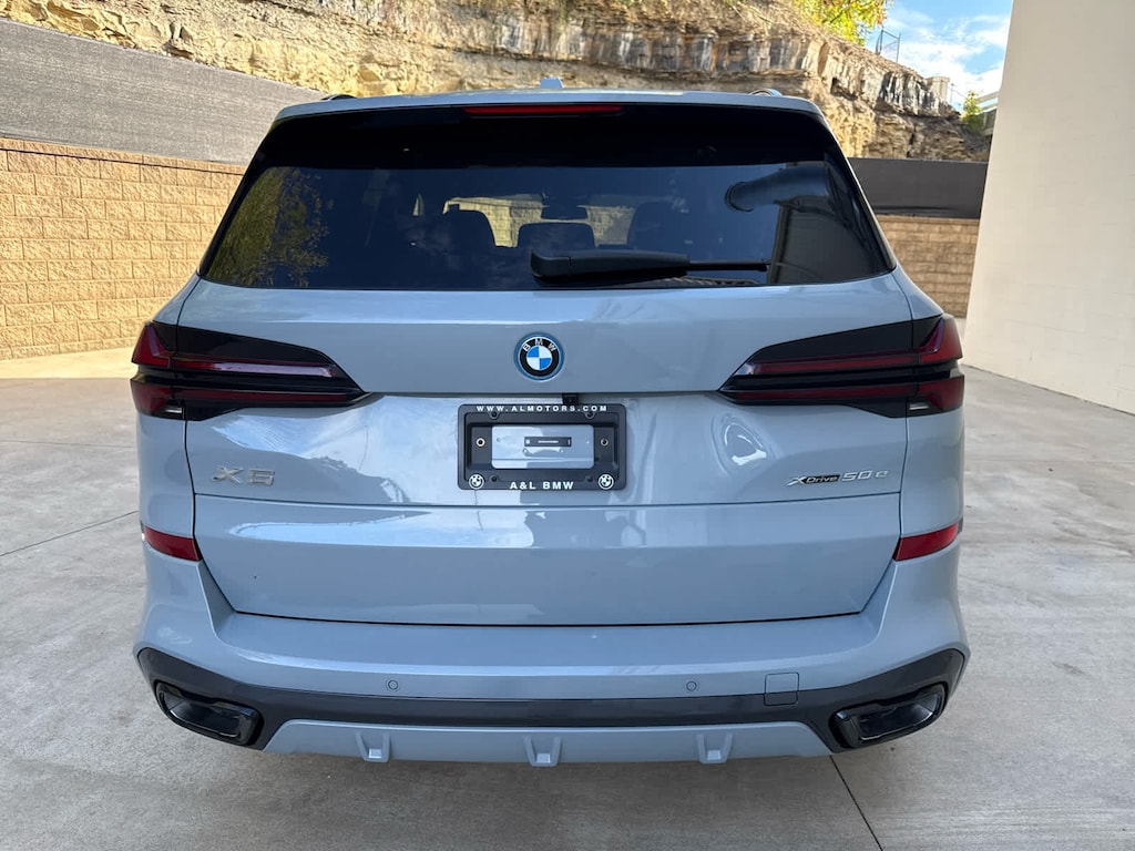 New 2026 BMW X5 PHEV xDrive50e SUV