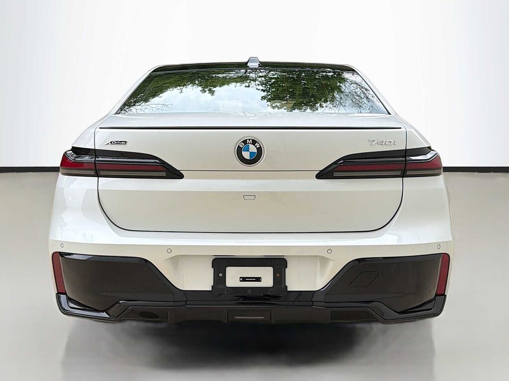 Certified 2024 BMW 740i xDrive Sedan