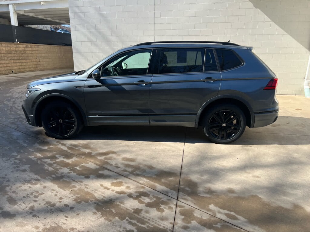 Used 2022 Volkswagen Tiguan 2.0T SE R-Line Black SUV