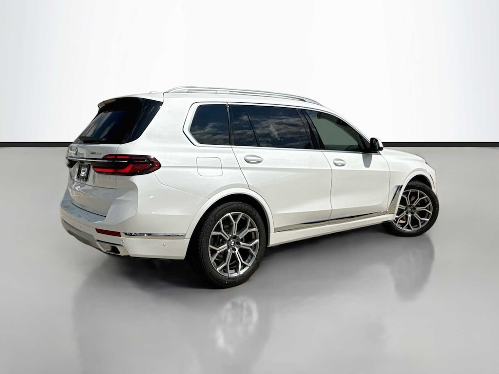 New 2027 BMW X7 xDrive40i SUV
