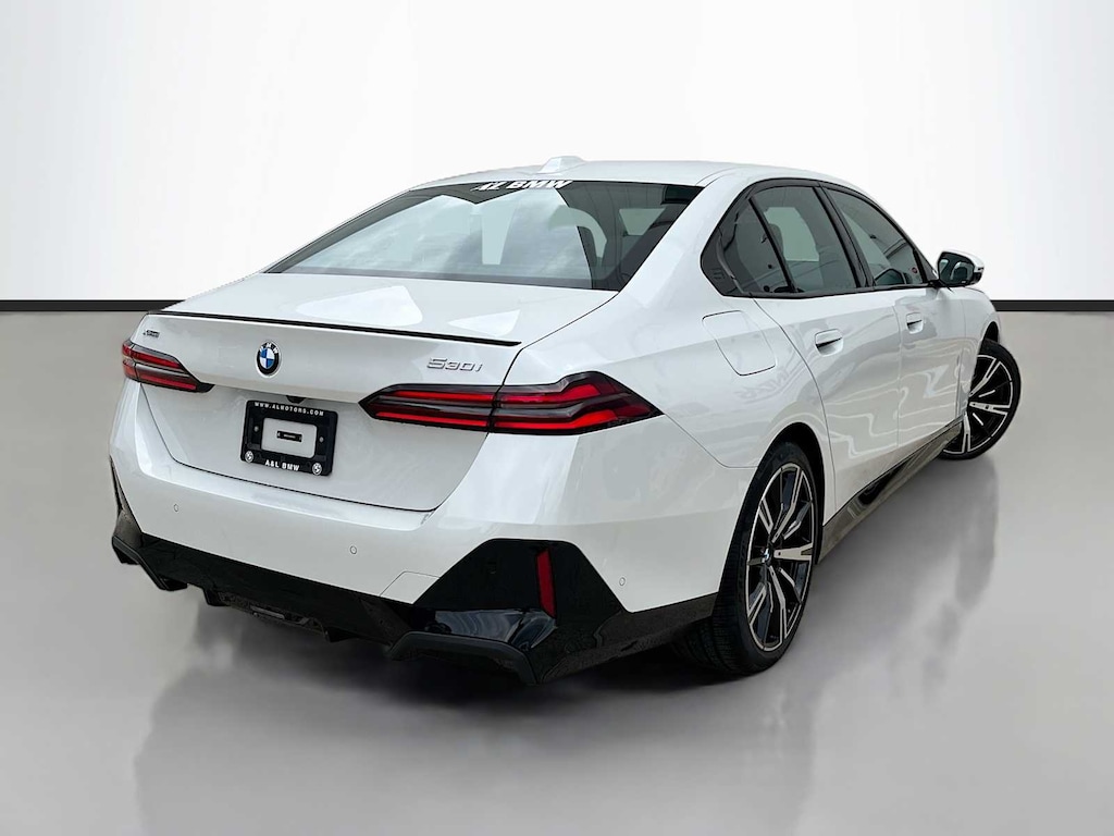New 2027 BMW 530i xDrive Sedan