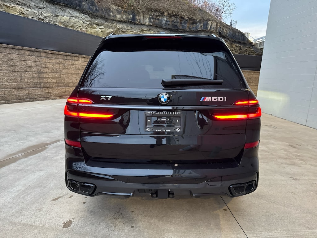 New 2026 BMW X7 M60i SUV