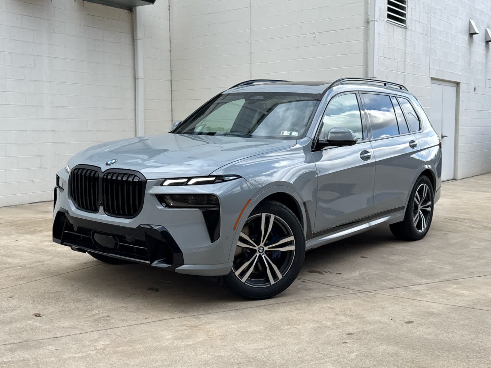 2026 BMW X7 xDrive40i's photo