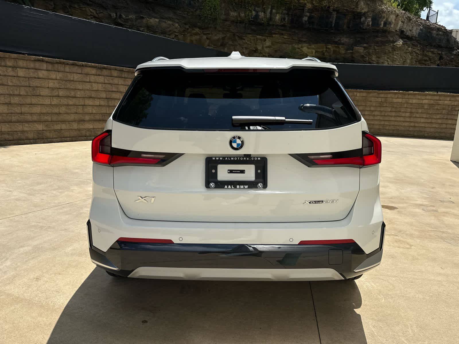 2025 Bmw X1 XDrive28i photo 4