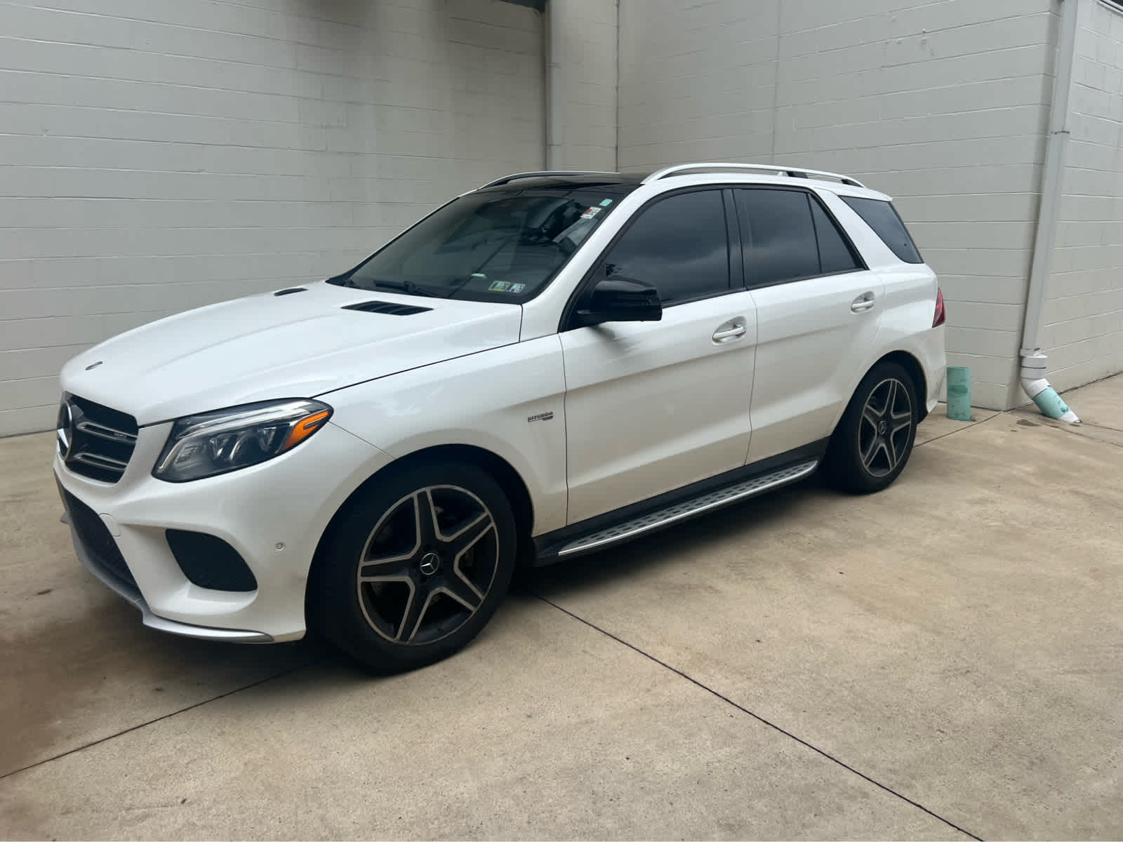 2018 Mercedes Benz GLE AMG 43 4MATIC photo 4