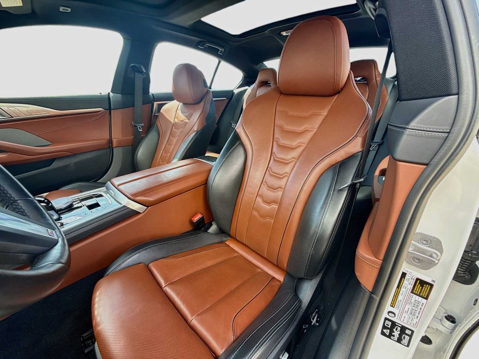 2025 BMW 8 Series 840i - Photo 14