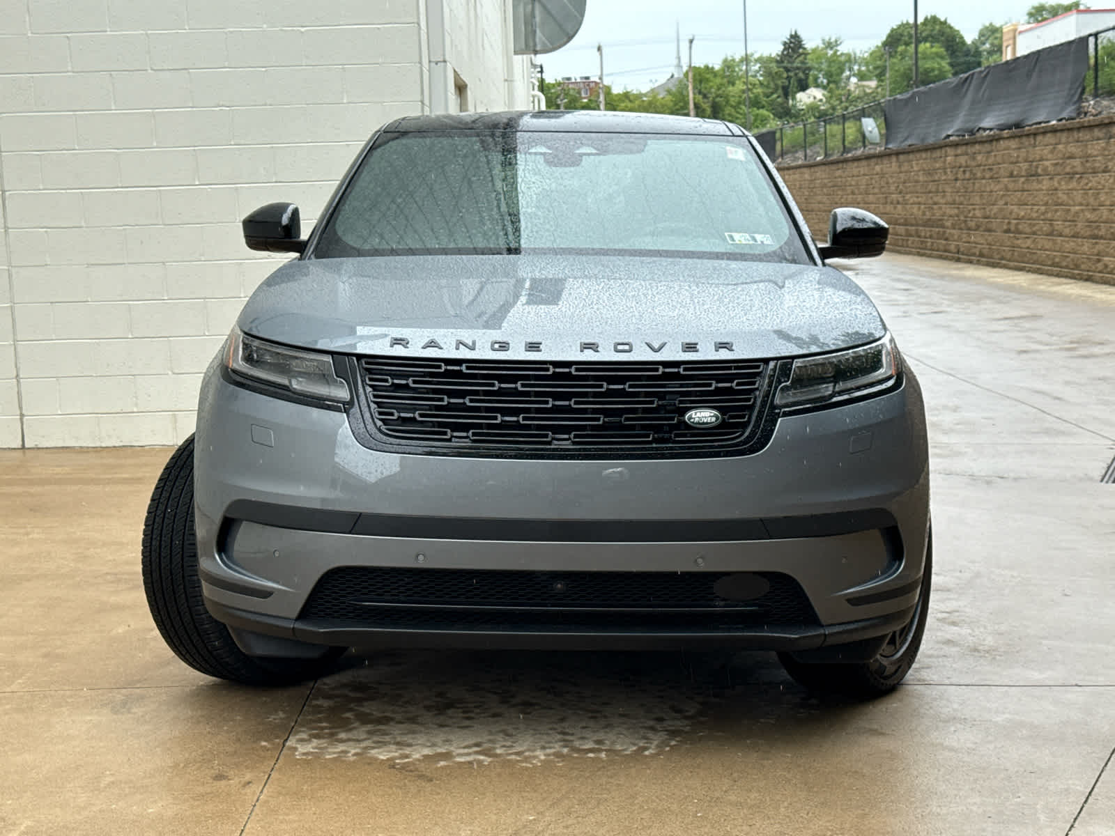 2026 Land Rover Range Rover Velar P250 S photo 2