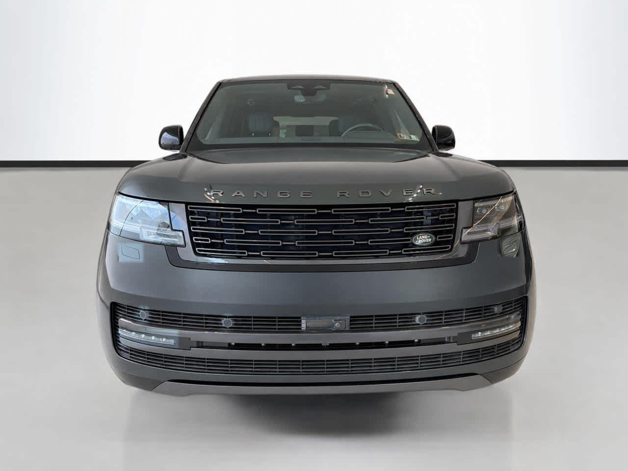 Certified 2025 Land Rover Range Rover P400 SE SUV