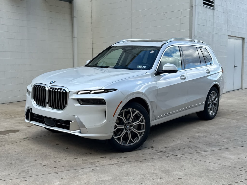 New 2026 BMW X7 xDrive40i SUV