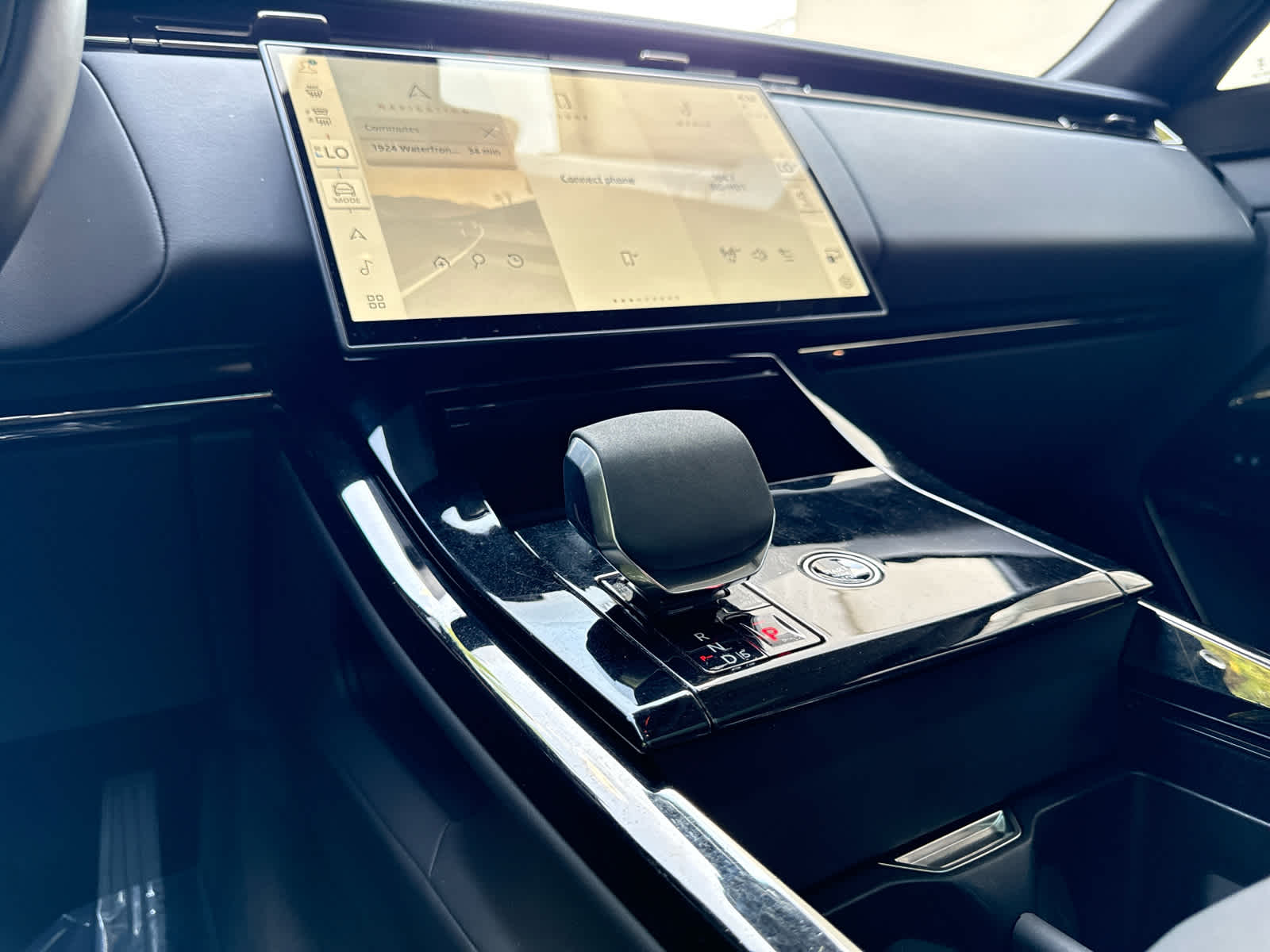 2024 Land Rover Range Rover Sport SE - Photo 10
