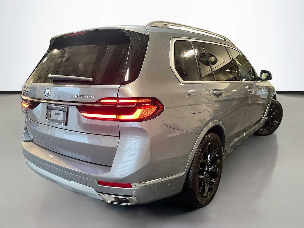 New 2027 BMW X7 xDrive40i SUV
