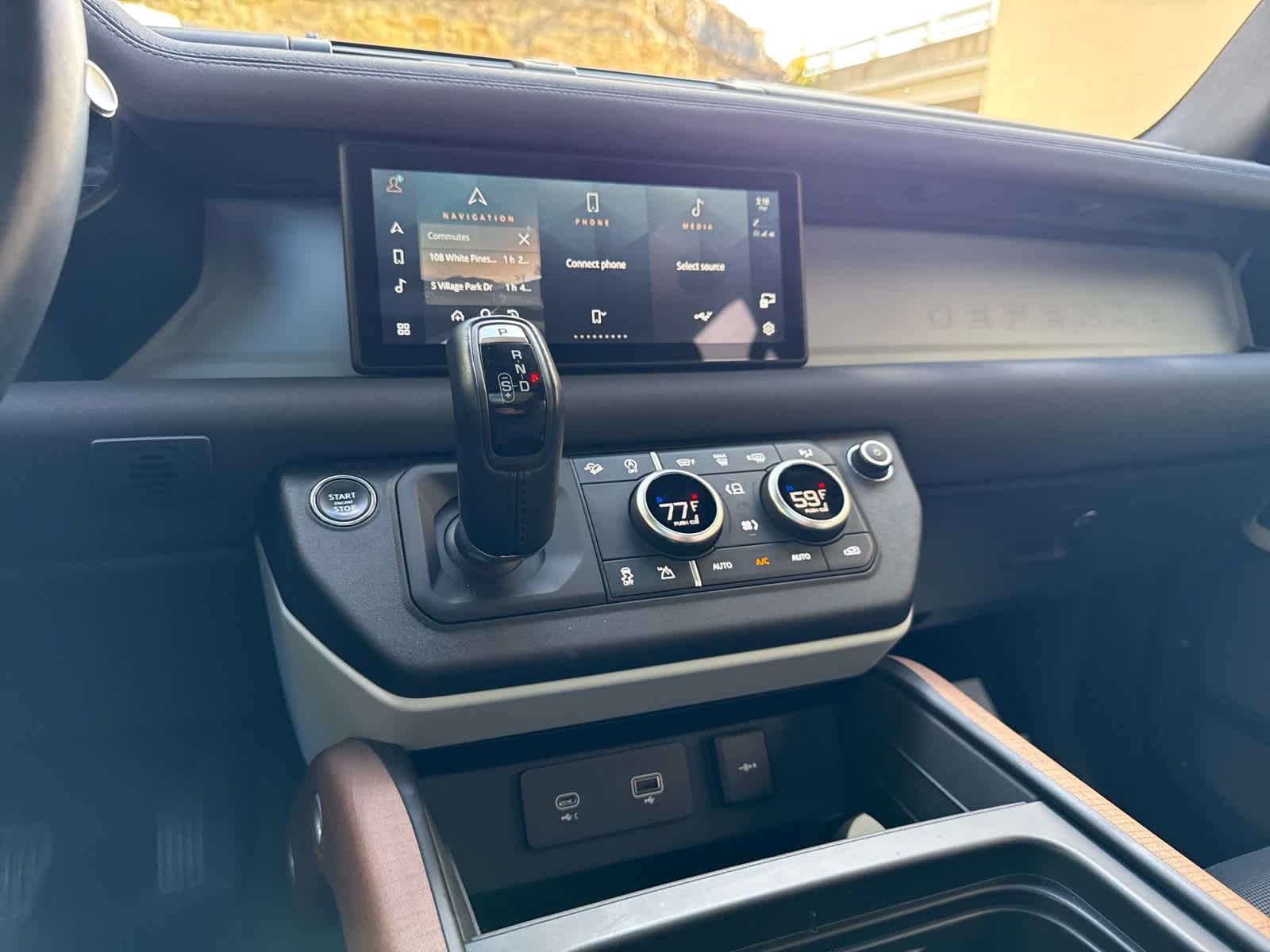 2023 Land Rover Defender X-Dynamic SE - Photo 9