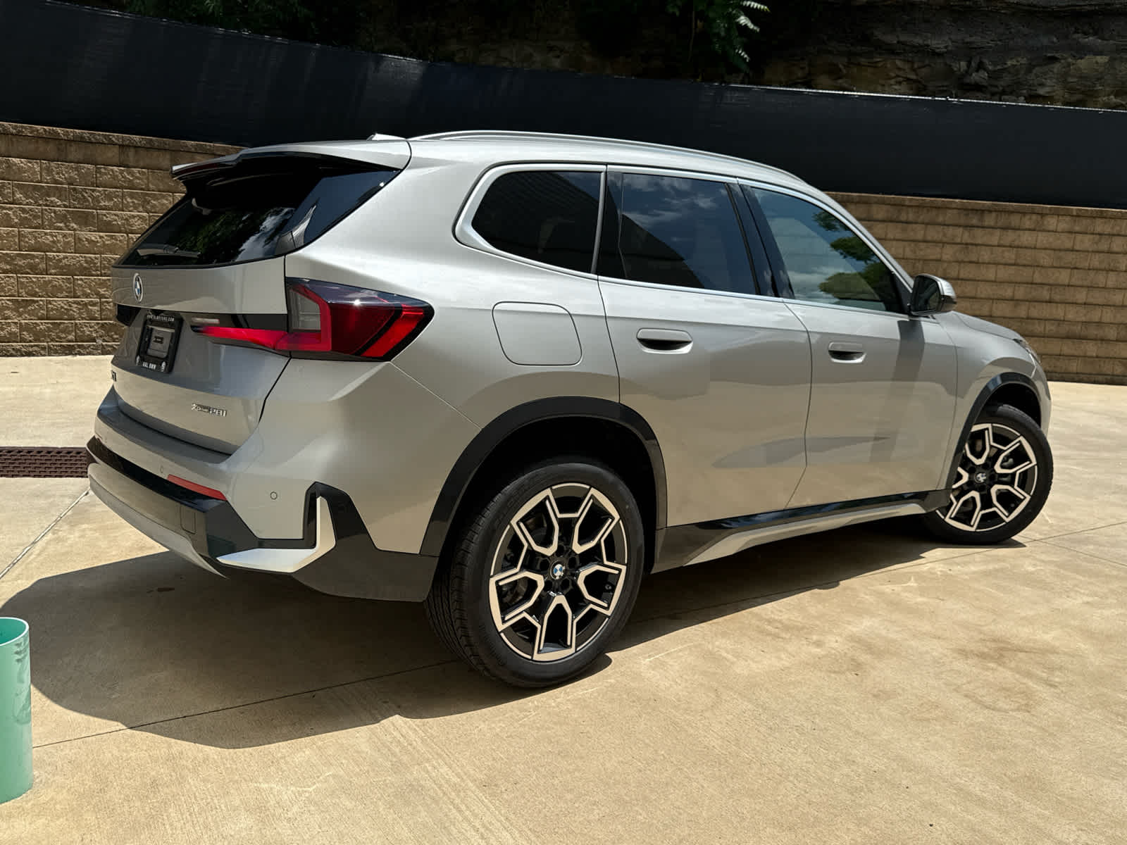 2025 Bmw X1 XDrive28i photo 3
