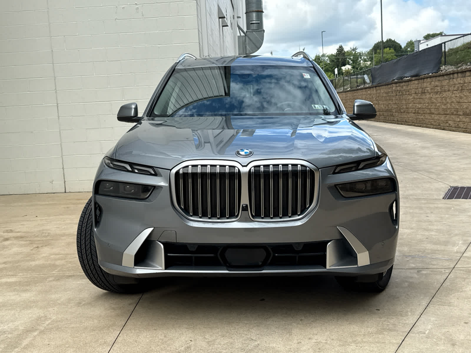 2023 Bmw X7 xDrive40i photo 2