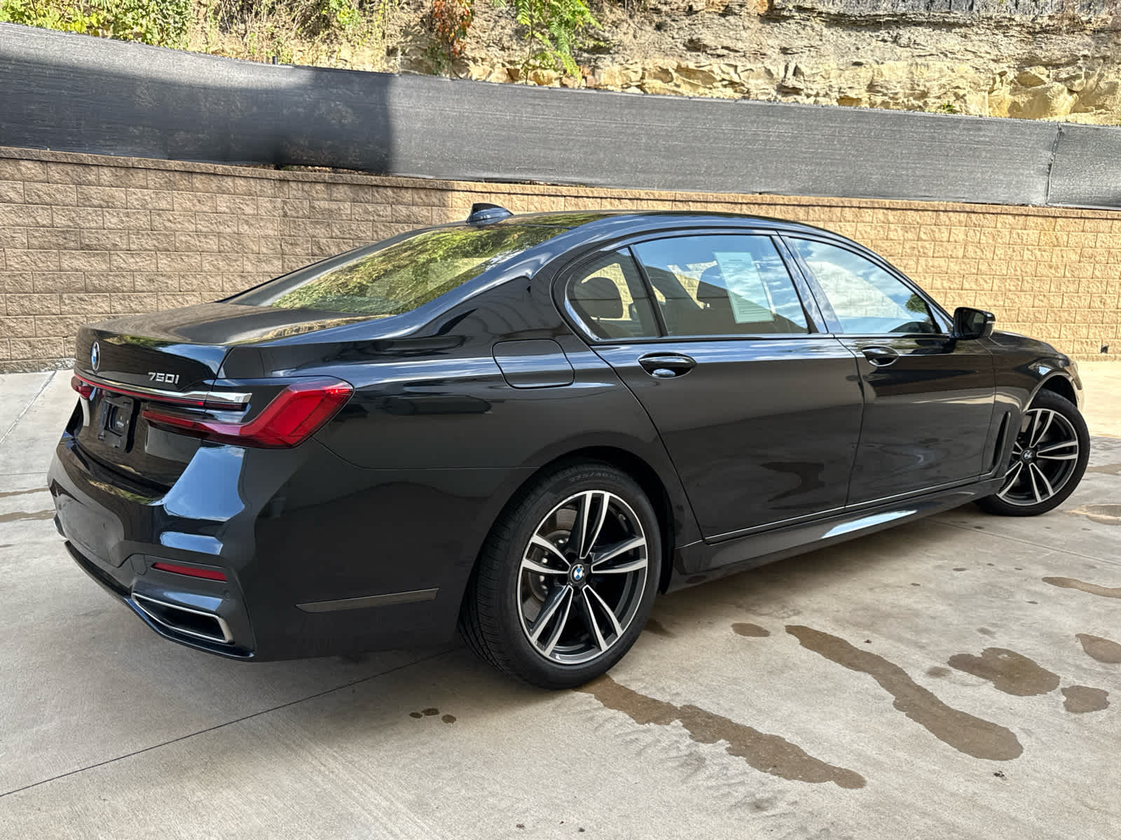 2020 Bmw 750i xDrive Sedan photo 2