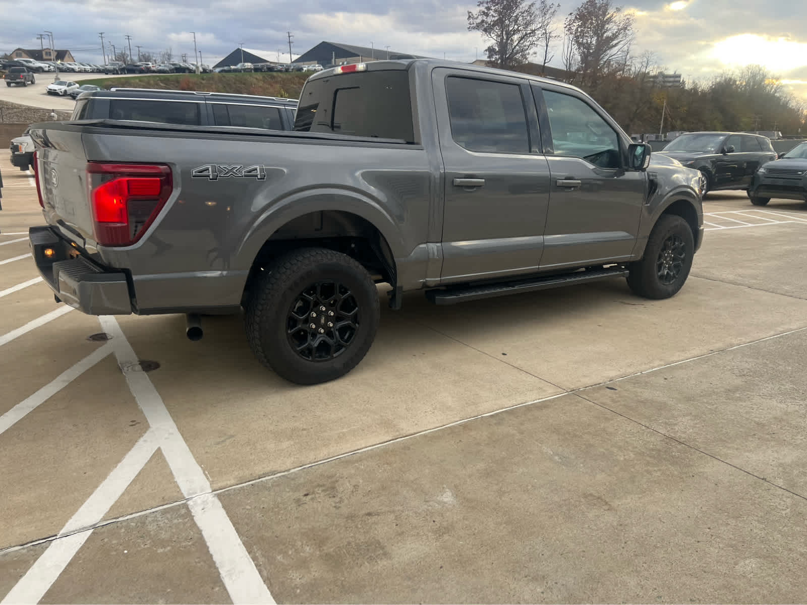 2024 Ford F-150 XLT photo 3